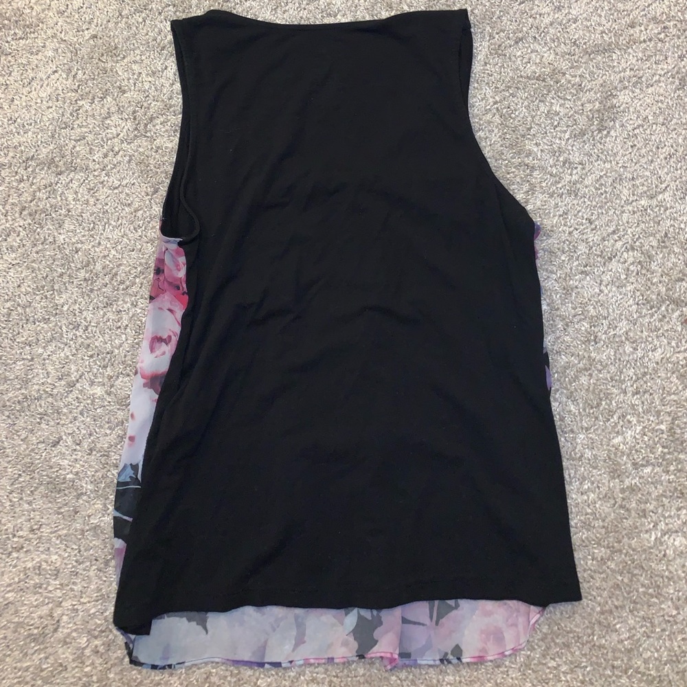 New York & Company Purple & Blue Floral Blouse size M - Picture 5 of 5